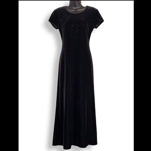 Vintage J.R NITES Black Velvet Beaded Top Gown 10